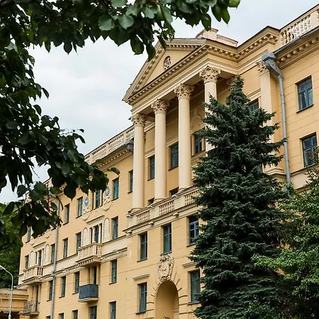 Guide Of - Ploschad Pobedy Apartment *